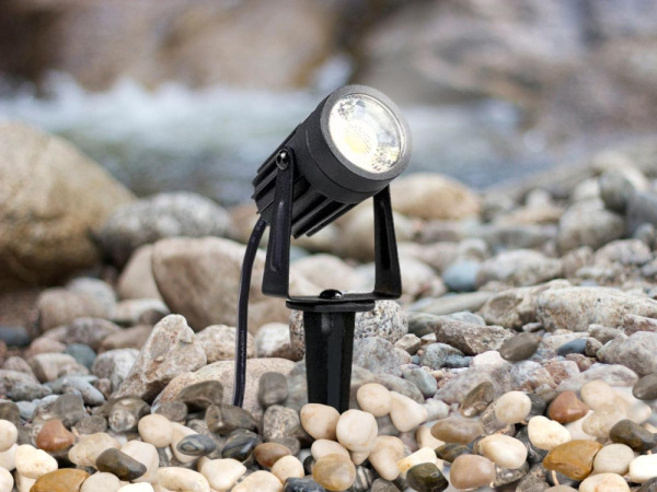 LED záhradné svietidlo 3W / IP67 / 4000K - LGL421 2