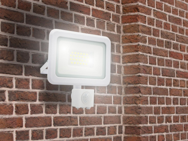 Vonkajší biely LED reflektor 20W / 4000K - LF0122S 9