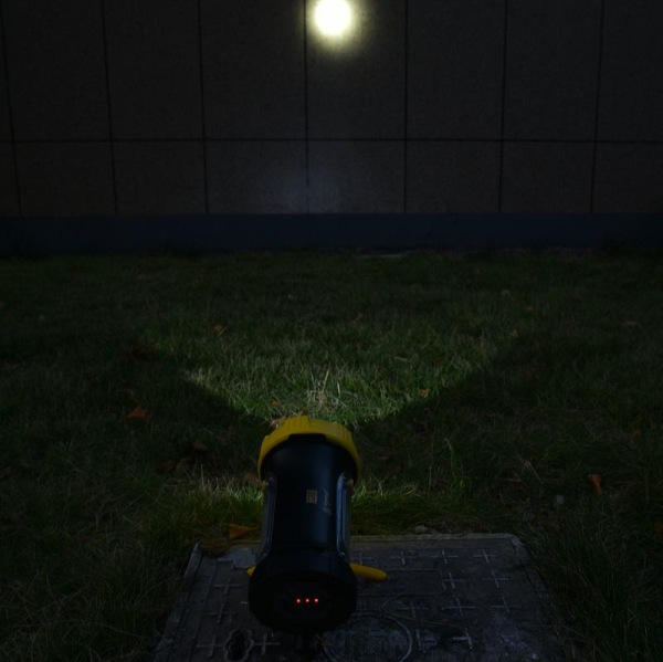 LED ručná nabíjacia baterka + powerbank - FS03R 8