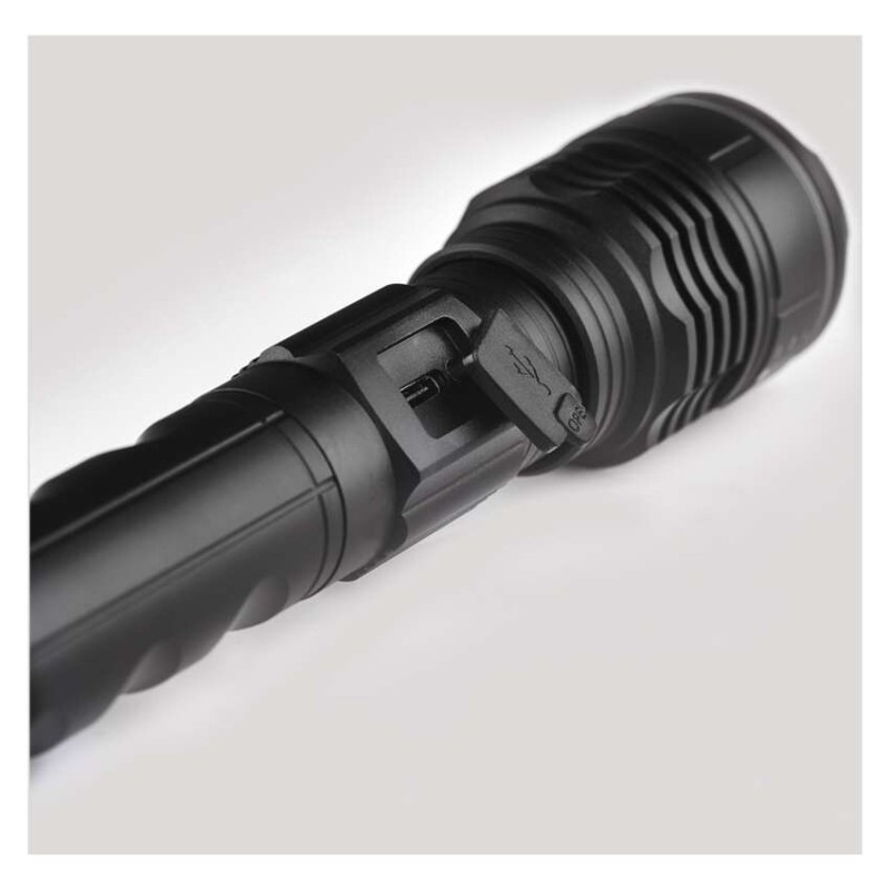 LED NABÍJECÍ SVÍTILNA KOVOVÁ 600 lm2 00 12