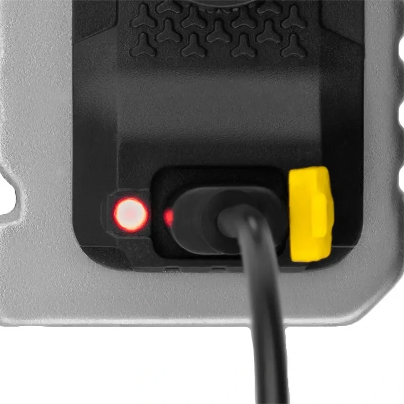 LED multifunkčná nabíjacia baterka - FL07R 4