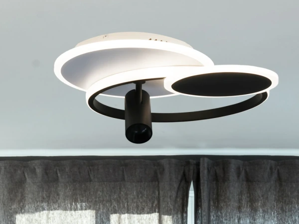 LED stropné svietidlo s diaľkovým ovládačom 65W - TA1326/WB 13