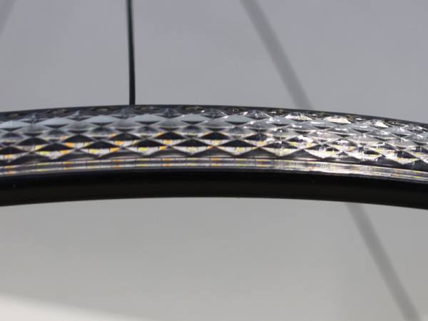 LED závesné svietidlo s diaľkovým ovládačom 32W - TB2300/B 4