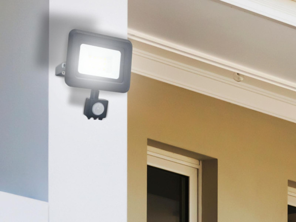 LED reflektor s PIR senzorom 10W / 4000K - LF0021S 4
