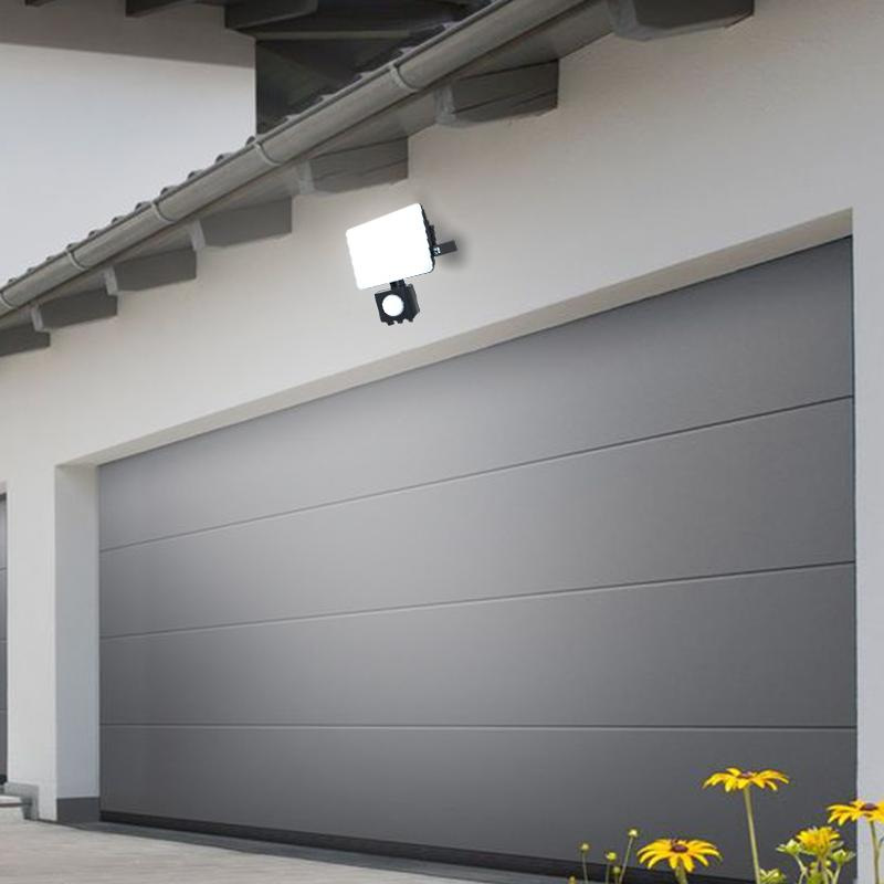 Vonkajší čierny LED reflektor so senzorom 20W / 4000K - LF7022S 12