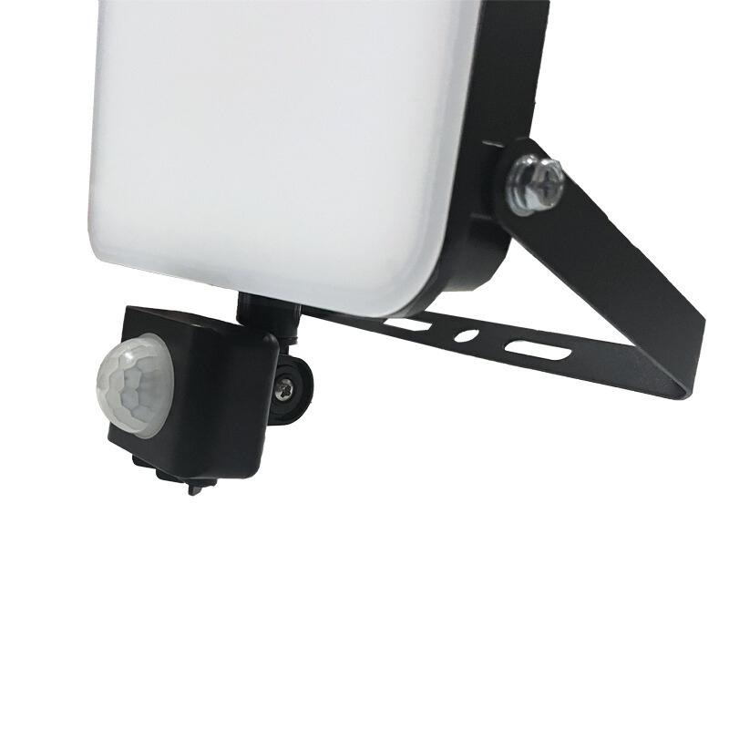 Vonkajší čierny LED reflektor so senzorom 30W / 4000K - LF7023S 14