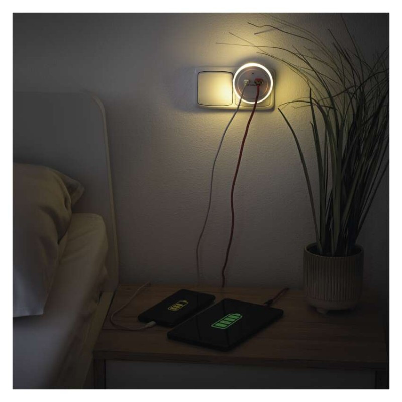 NOČNÍ SVĚTLO WW 230V / 0,3W; USB C+A 10