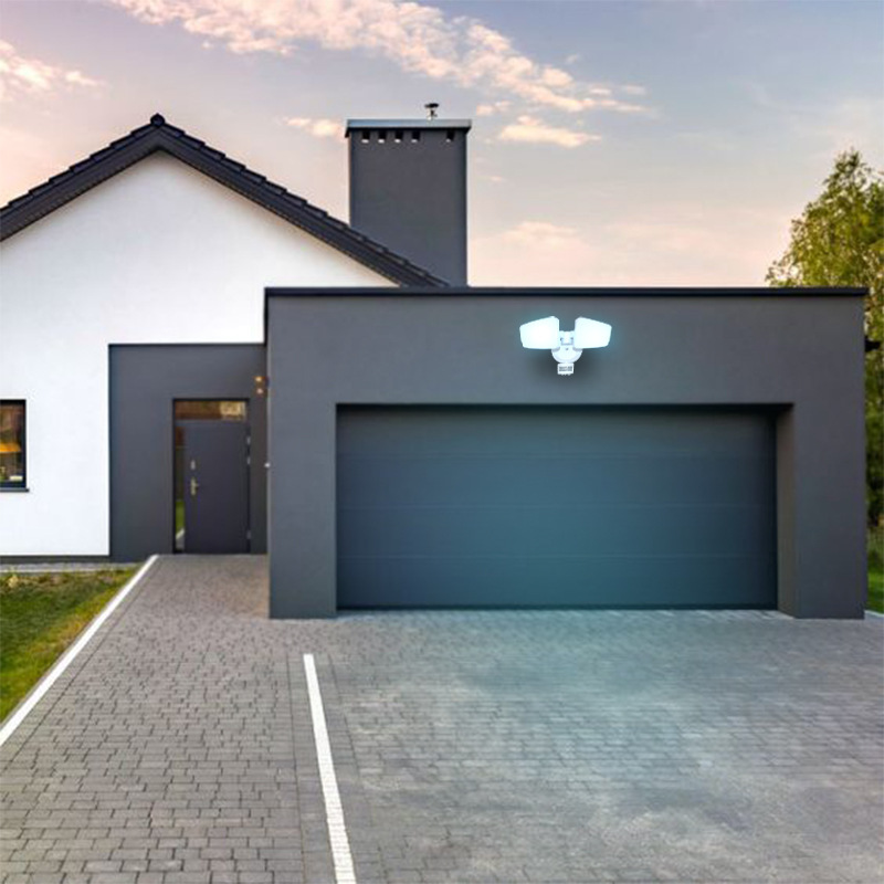 Vonkajší biely LED reflektor s PIR senzorom 24W / 3000K / 4000K / 6000K - LFX125 10