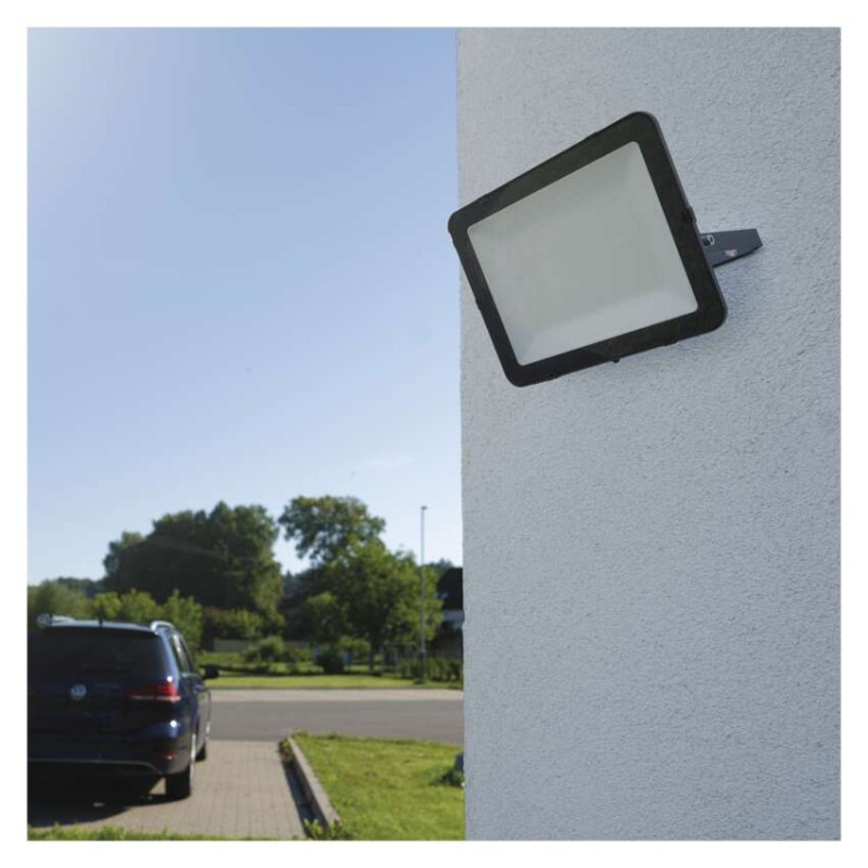 LED REFLEKTOR PROFI 200W 22000LM 6