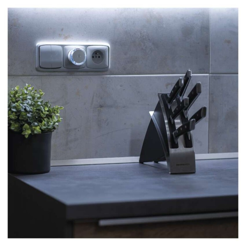 Svietidlo nočné 3-LED FOTOSENZ    P3306 9