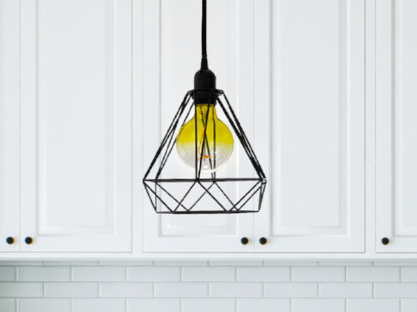 Závesné čierne kovové svietidlo 1 x E27 - ME0010